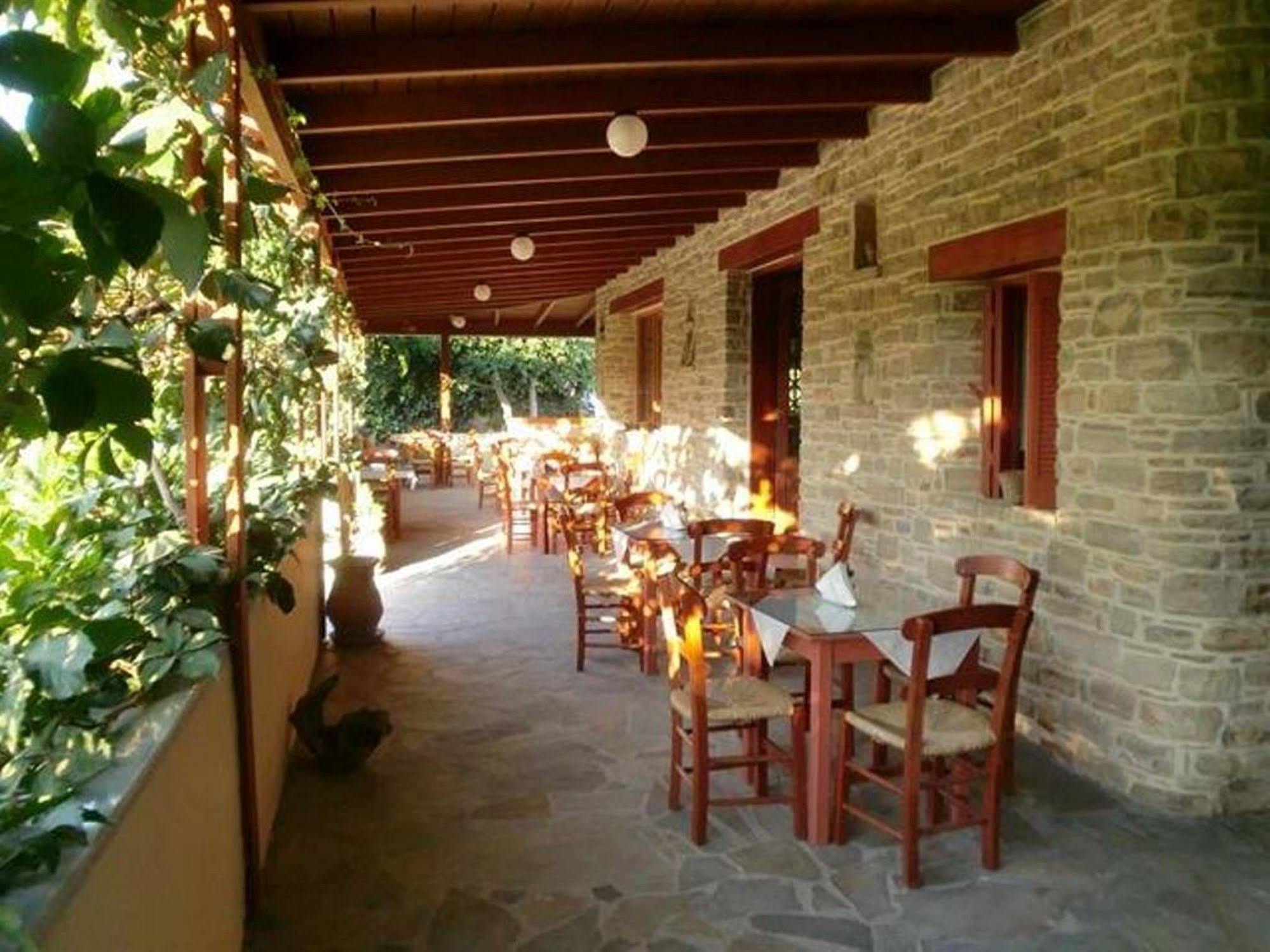 Hotel Neos Matala Exterior foto